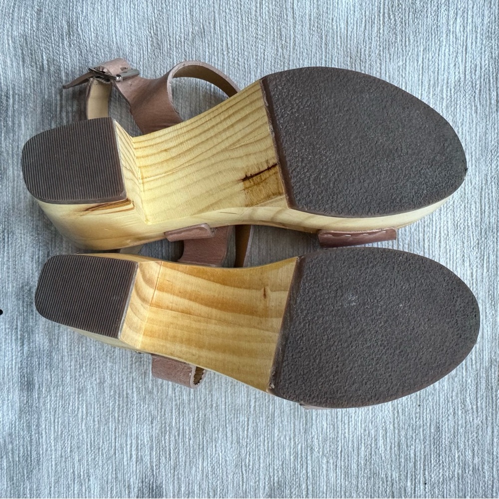Nisolo All-Day Open Toe Clog in Desert Rose - Picture 7 of 9